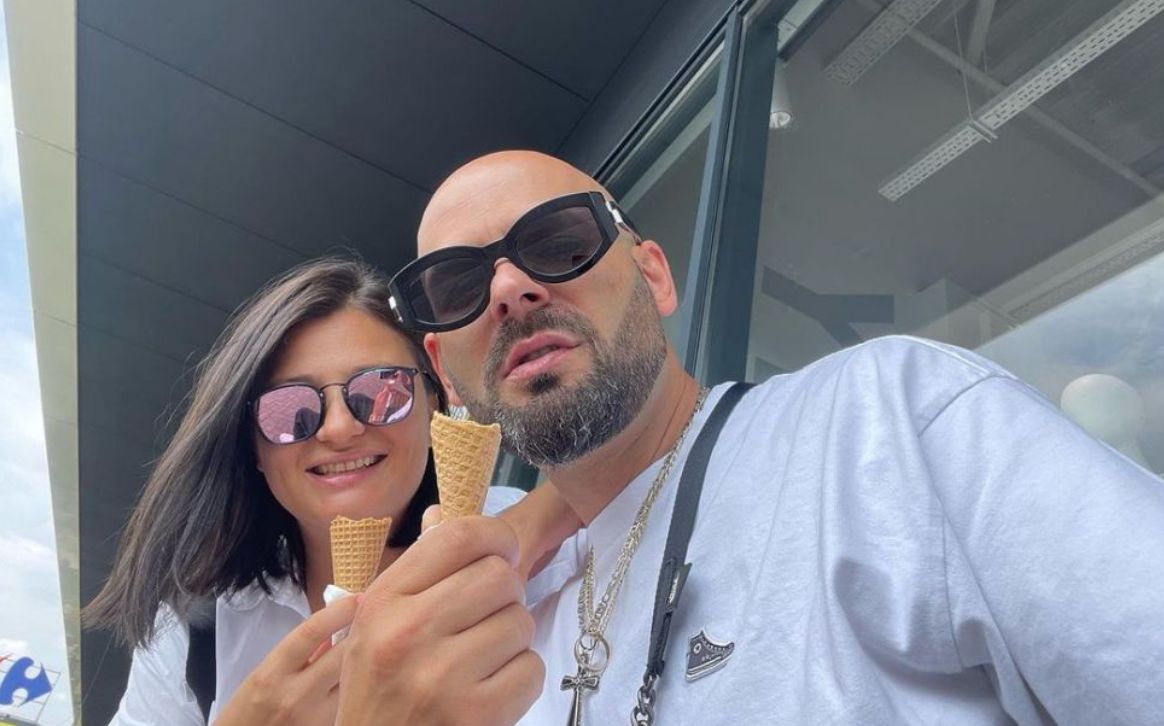 Mădălina Crețan, văduva lui NOSFE, este de nerecunoscut! Prin ce schimbări a trecut soția regretatului rapper &icirc;n ultimii doi ani